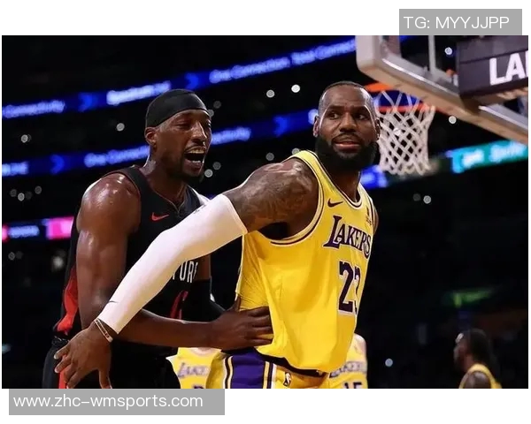 黑白直播湖人对决热火精彩瞬间回顾与赛后分析